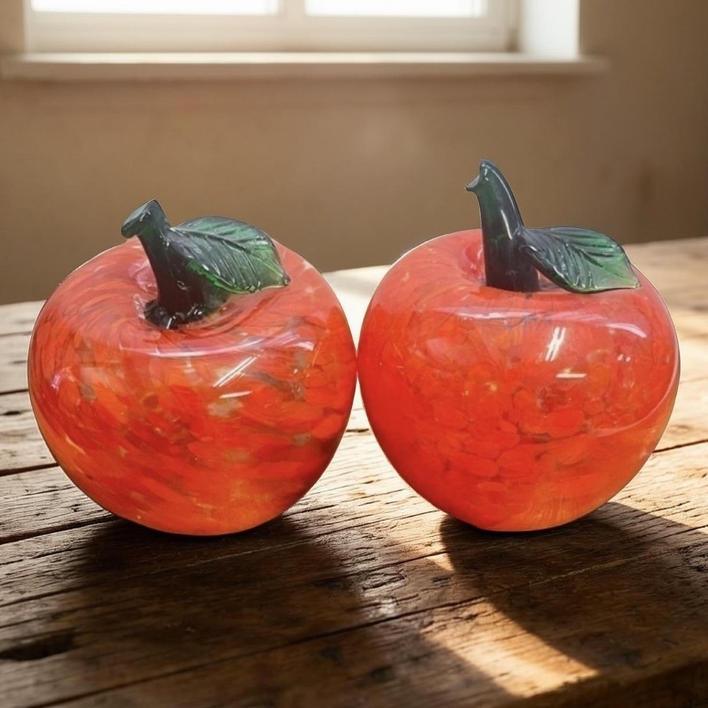 Vintage Handblown Venetian Style Glass Apples Paperweight Set